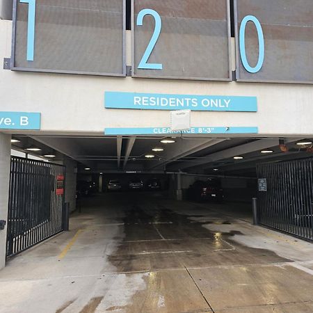 Beautiful Condo On Riverwalk W King Ste Free Parking Pet Friendly Centrally Located On The Riverwalk San Antonio Extérieur photo