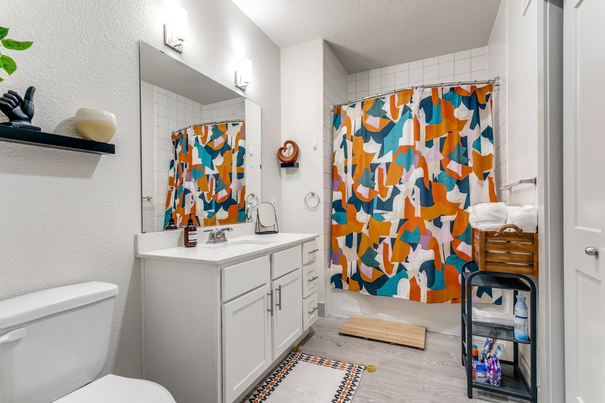 Beautiful Condo On Riverwalk W King Ste Free Parking Pet Friendly Centrally Located On The Riverwalk San Antonio Extérieur photo